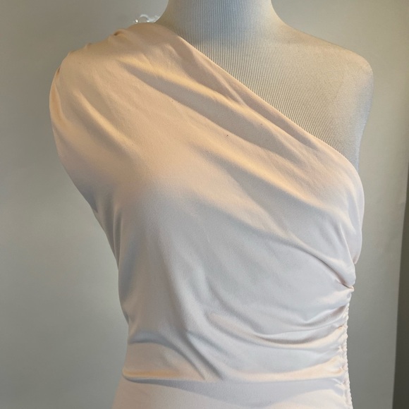 Susana Monaco One Arm Side String Ruched Bodycon Dress - Picture 3 of 8